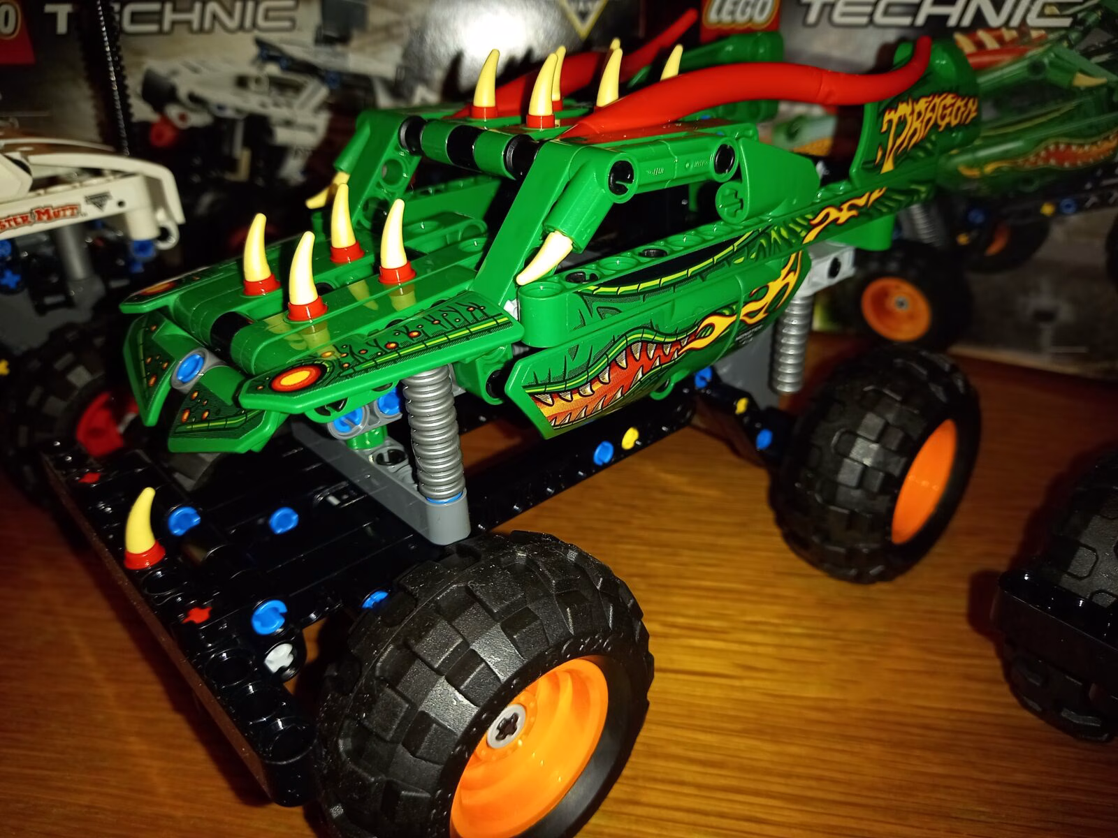 Bricks (Lego) Monster Truck thema met 1 persoon begeleiding 2 uur