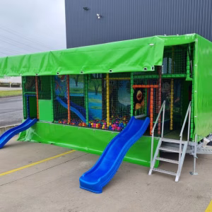 Mobiele ballenbak op locatie